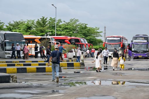 terminal bus